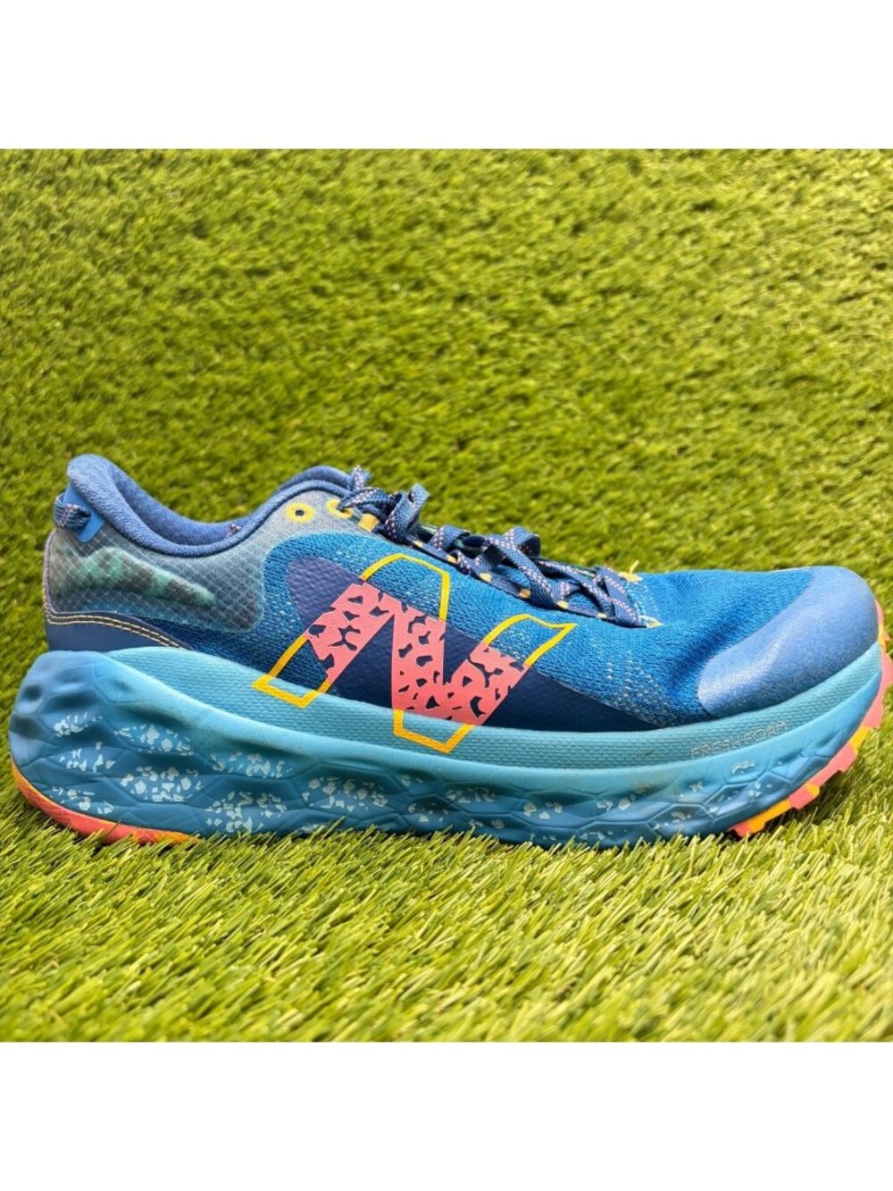 New Balance Fresh Foam X More Trail v2 Women Size 11 Blue Running Shoes Sneakers